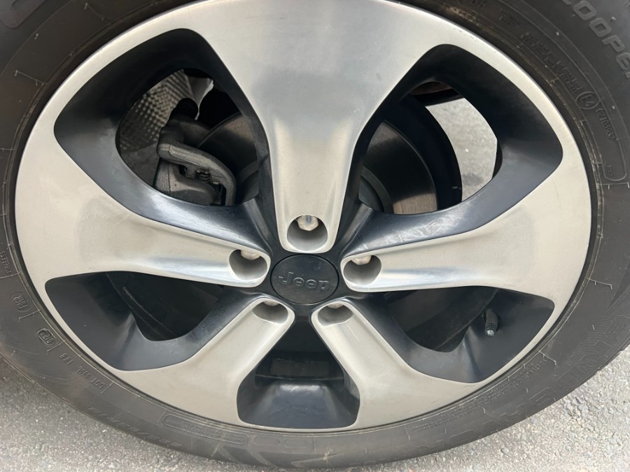 2017 Jeep Compass Latitude 4x4, available for sale in Bristol, Connecticut | Bristol Auto Center LLC. Bristol, Connecticut 2017 Jeep Compass Latitude 4x4, available for sale in Bristol, Connecticut | Bristol Auto Center LLC. Bristol, Connecticut