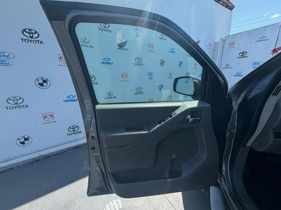 2019 Nissan Frontier Crew Cab 4x2 SV Auto, available for sale in Santa Ana, California | Auto Max Of Santa Ana. Santa Ana, California 2019 Nissan Frontier Crew Cab 4x2 SV Auto, available for sale in Santa Ana, California | Auto Max Of Santa Ana. Santa Ana, California