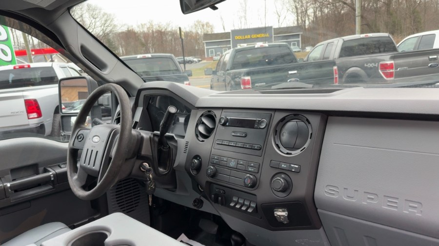 2014 Ford Super Duty F-250 SRW 4WD Reg Cab 137" XL, available for sale in Waterbury, Connecticut | West End Automotive Center. Waterbury, Connecticut 2014 Ford Super Duty F-250 SRW 4WD Reg Cab 137" XL, available for sale in Waterbury, Connecticut | West End Automotive Center. Waterbury, Connecticut