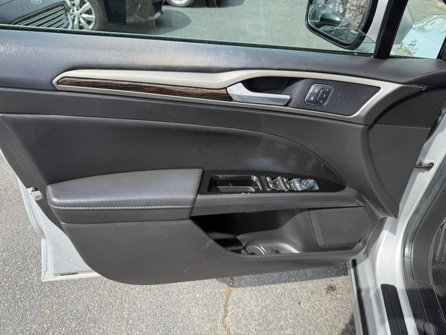 2014 Ford Fusion 4dr Sdn SE Hybrid FWD, available for sale in Revere, Massachusetts | Wonderland Auto. Revere, Massachusetts 2014 Ford Fusion 4dr Sdn SE Hybrid FWD, available for sale in Revere, Massachusetts | Wonderland Auto. Revere, Massachusetts
