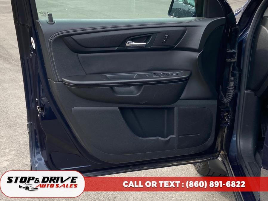 2016 Chevrolet Traverse AWD 4dr LT w/1LT, available for sale in East Windsor, Connecticut | Stop & Drive Auto Sales. East Windsor, Connecticut 2016 Chevrolet Traverse AWD 4dr LT w/1LT, available for sale in East Windsor, Connecticut | Stop & Drive Auto Sales. East Windsor, Connecticut