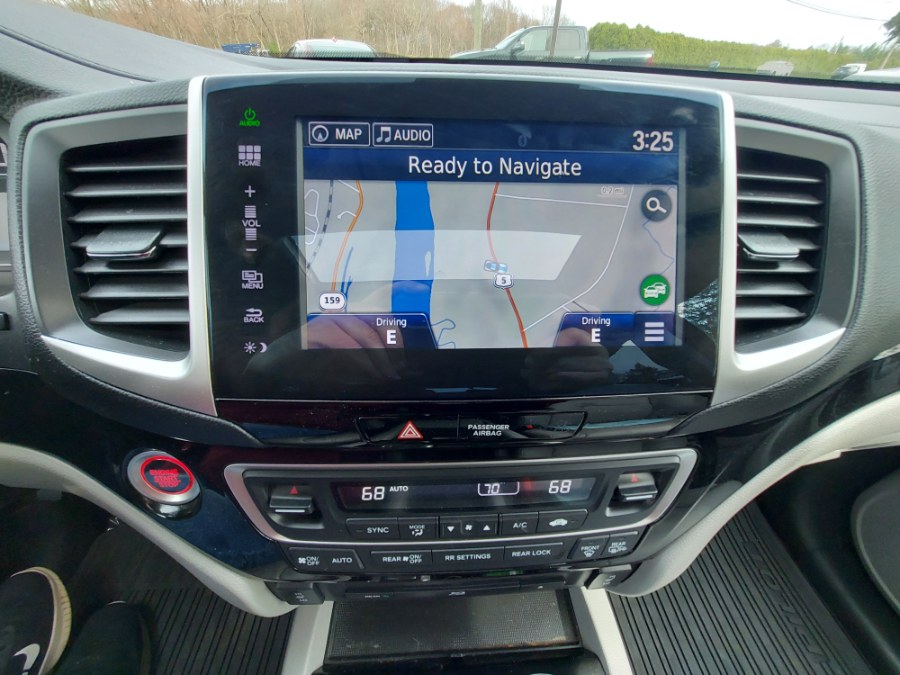 2016 Honda Pilot AWD 4dr Touring w/RES & Navi, available for sale in East Windsor, Connecticut | United Auto Sales of E Windsor, Inc. East Windsor, Connecticut 2016 Honda Pilot AWD 4dr Touring w/RES & Navi, available for sale in East Windsor, Connecticut | United Auto Sales of E Windsor, Inc. East Windsor, Connecticut
