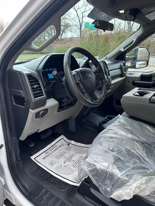 2019 Ford Super Duty F-350 SRW XL 4WD Crew Cab 8'' Box, available for sale in Garfield, New Jersey | Mikes Auto Sales LLC. Garfield, New Jersey 2019 Ford Super Duty F-350 SRW XL 4WD Crew Cab 8'' Box, available for sale in Garfield, New Jersey | Mikes Auto Sales LLC. Garfield, New Jersey