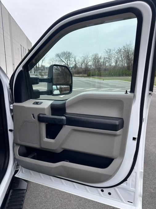 2019 Ford Super Duty F-350 SRW XL 4WD Crew Cab 8'' Box, available for sale in Garfield, New Jersey | Mikes Auto Sales LLC. Garfield, New Jersey 2019 Ford Super Duty F-350 SRW XL 4WD Crew Cab 8'' Box, available for sale in Garfield, New Jersey | Mikes Auto Sales LLC. Garfield, New Jersey