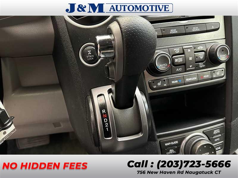2014 Honda Pilot Touring, available for sale in Naugatuck, Connecticut | J&M Automotive Sls&Svc LLC. Naugatuck, Connecticut 2014 Honda Pilot Touring, available for sale in Naugatuck, Connecticut | J&M Automotive Sls&Svc LLC. Naugatuck, Connecticut