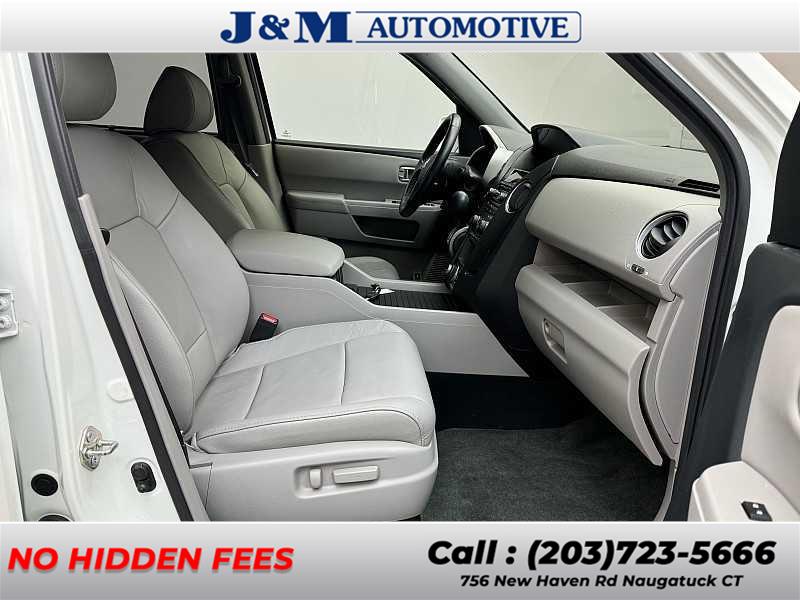 2014 Honda Pilot Touring, available for sale in Naugatuck, Connecticut | J&M Automotive Sls&Svc LLC. Naugatuck, Connecticut 2014 Honda Pilot Touring, available for sale in Naugatuck, Connecticut | J&M Automotive Sls&Svc LLC. Naugatuck, Connecticut