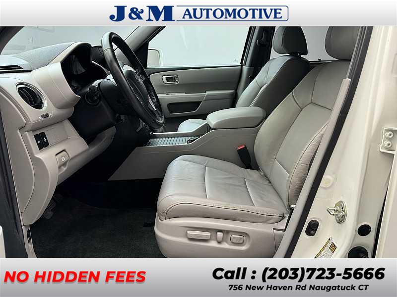 2014 Honda Pilot Touring, available for sale in Naugatuck, Connecticut | J&M Automotive Sls&Svc LLC. Naugatuck, Connecticut 2014 Honda Pilot Touring, available for sale in Naugatuck, Connecticut | J&M Automotive Sls&Svc LLC. Naugatuck, Connecticut