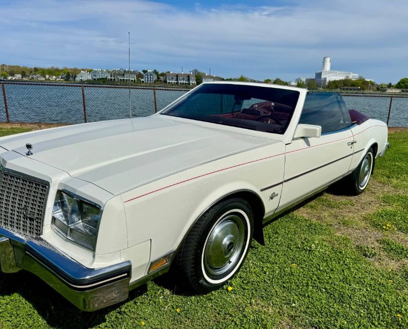 1983 Buick Riviera Base, available for sale in Salem, Massachusetts | Dave Franks Auto Sales. Salem, Massachusetts 1983 Buick Riviera Base, available for sale in Salem, Massachusetts | Dave Franks Auto Sales. Salem, Massachusetts