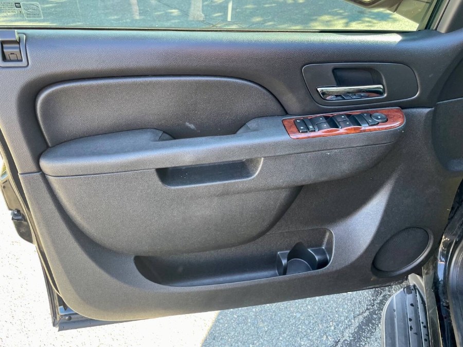 2013 Chevrolet Avalanche 2WD Crew Cab LS, available for sale in Salem, Massachusetts | Dave Franks Auto Sales. Salem, Massachusetts 2013 Chevrolet Avalanche 2WD Crew Cab LS, available for sale in Salem, Massachusetts | Dave Franks Auto Sales. Salem, Massachusetts