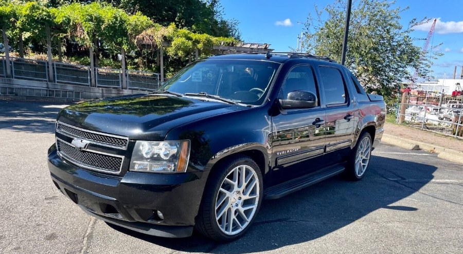 2013 Chevrolet Avalanche 2WD Crew Cab LS, available for sale in Salem, Massachusetts | Dave Franks Auto Sales. Salem, Massachusetts 2013 Chevrolet Avalanche 2WD Crew Cab LS, available for sale in Salem, Massachusetts | Dave Franks Auto Sales. Salem, Massachusetts