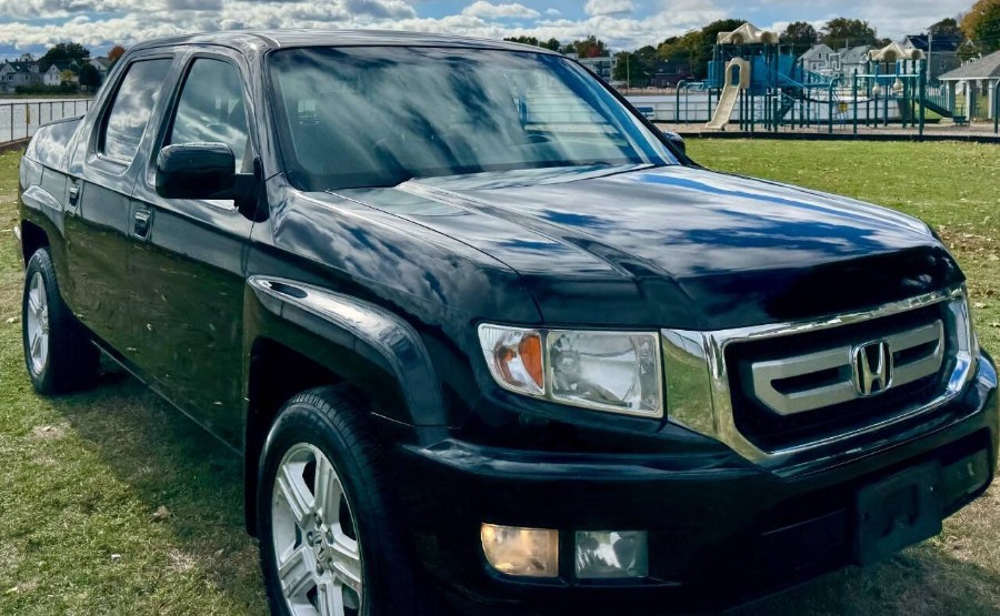 2010 Honda Ridgeline RTL, available for sale in Salem, Massachusetts | Dave Franks Auto Sales. Salem, Massachusetts 2010 Honda Ridgeline RTL, available for sale in Salem, Massachusetts | Dave Franks Auto Sales. Salem, Massachusetts