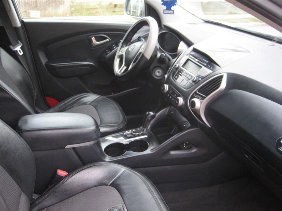 2012 Hyundai Tucson GLS AWD 4dr SUV, available for sale in Massapequa, New York | Rite Choice Auto Inc.. Massapequa, New York 2012 Hyundai Tucson GLS AWD 4dr SUV, available for sale in Massapequa, New York | Rite Choice Auto Inc.. Massapequa, New York