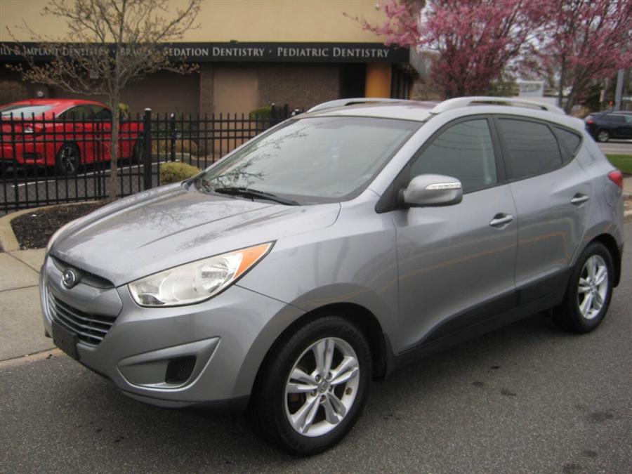 Used 2012 Hyundai Tucson in Massapequa, New York | Rite Choice Auto Inc.. Massapequa, New York