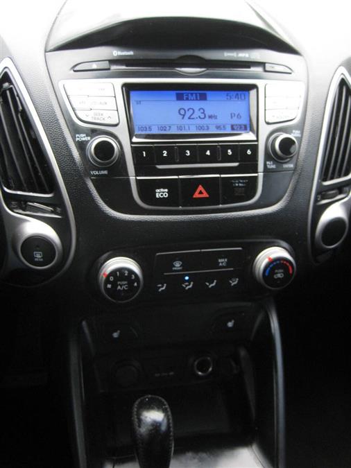 2012 Hyundai Tucson GLS AWD 4dr SUV, available for sale in Massapequa, New York | Rite Choice Auto Inc.. Massapequa, New York 2012 Hyundai Tucson GLS AWD 4dr SUV, available for sale in Massapequa, New York | Rite Choice Auto Inc.. Massapequa, New York