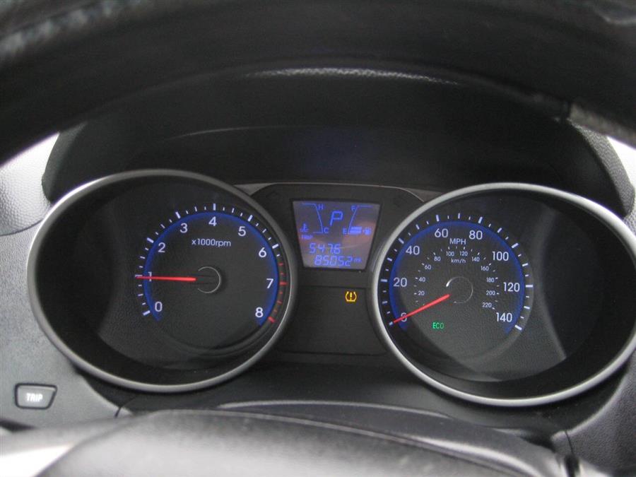2012 Hyundai Tucson GLS AWD 4dr SUV, available for sale in Massapequa, New York | Rite Choice Auto Inc.. Massapequa, New York 2012 Hyundai Tucson GLS AWD 4dr SUV, available for sale in Massapequa, New York | Rite Choice Auto Inc.. Massapequa, New York