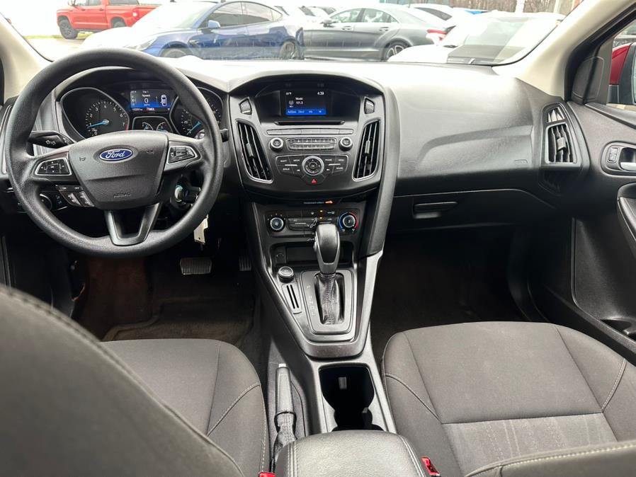 2017 Ford Focus SE Sedan, available for sale in South Windsor, Connecticut | Mike And Tony Auto Sales, Inc. South Windsor, Connecticut 2017 Ford Focus SE Sedan, available for sale in South Windsor, Connecticut | Mike And Tony Auto Sales, Inc. South Windsor, Connecticut
