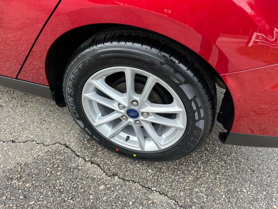 2017 Ford Focus SE Sedan, available for sale in South Windsor, Connecticut | Mike And Tony Auto Sales, Inc. South Windsor, Connecticut 2017 Ford Focus SE Sedan, available for sale in South Windsor, Connecticut | Mike And Tony Auto Sales, Inc. South Windsor, Connecticut