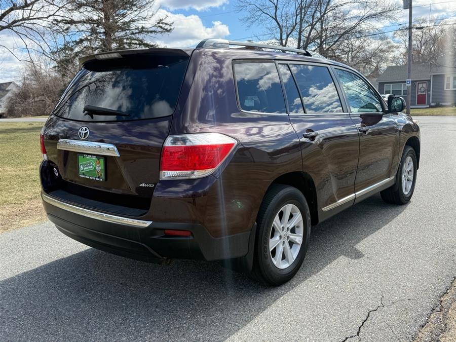 2013 Toyota Highlander BASE, available for sale in Lawrence, Massachusetts | Home Run Auto Sales Inc. Lawrence, Massachusetts 2013 Toyota Highlander BASE, available for sale in Lawrence, Massachusetts | Home Run Auto Sales Inc. Lawrence, Massachusetts