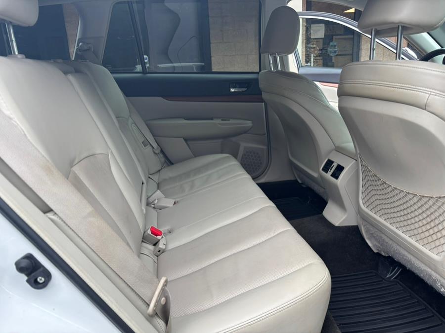 2014 Subaru Outback 4dr Wgn H4 Auto 2.5i Limited, available for sale in Somers, Connecticut | Four Town Motors LLC. Somers, Connecticut 2014 Subaru Outback 4dr Wgn H4 Auto 2.5i Limited, available for sale in Somers, Connecticut | Four Town Motors LLC. Somers, Connecticut