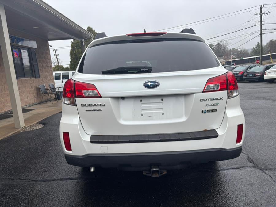 2014 Subaru Outback 4dr Wgn H4 Auto 2.5i Limited, available for sale in Somers, Connecticut | Four Town Motors LLC. Somers, Connecticut 2014 Subaru Outback 4dr Wgn H4 Auto 2.5i Limited, available for sale in Somers, Connecticut | Four Town Motors LLC. Somers, Connecticut