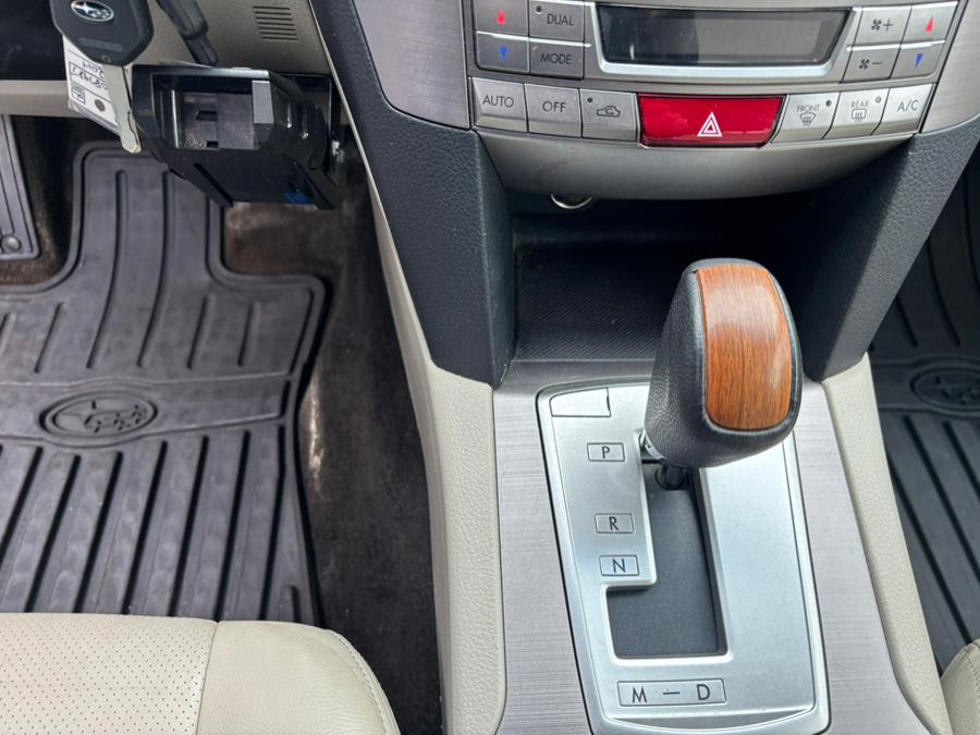 2014 Subaru Outback 4dr Wgn H4 Auto 2.5i Limited, available for sale in Somers, Connecticut | Four Town Motors LLC. Somers, Connecticut 2014 Subaru Outback 4dr Wgn H4 Auto 2.5i Limited, available for sale in Somers, Connecticut | Four Town Motors LLC. Somers, Connecticut
