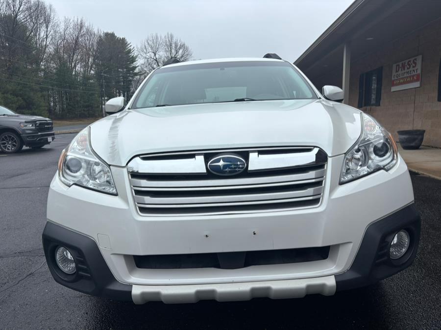 2014 Subaru Outback 4dr Wgn H4 Auto 2.5i Limited, available for sale in Somers, Connecticut | Four Town Motors LLC. Somers, Connecticut 2014 Subaru Outback 4dr Wgn H4 Auto 2.5i Limited, available for sale in Somers, Connecticut | Four Town Motors LLC. Somers, Connecticut