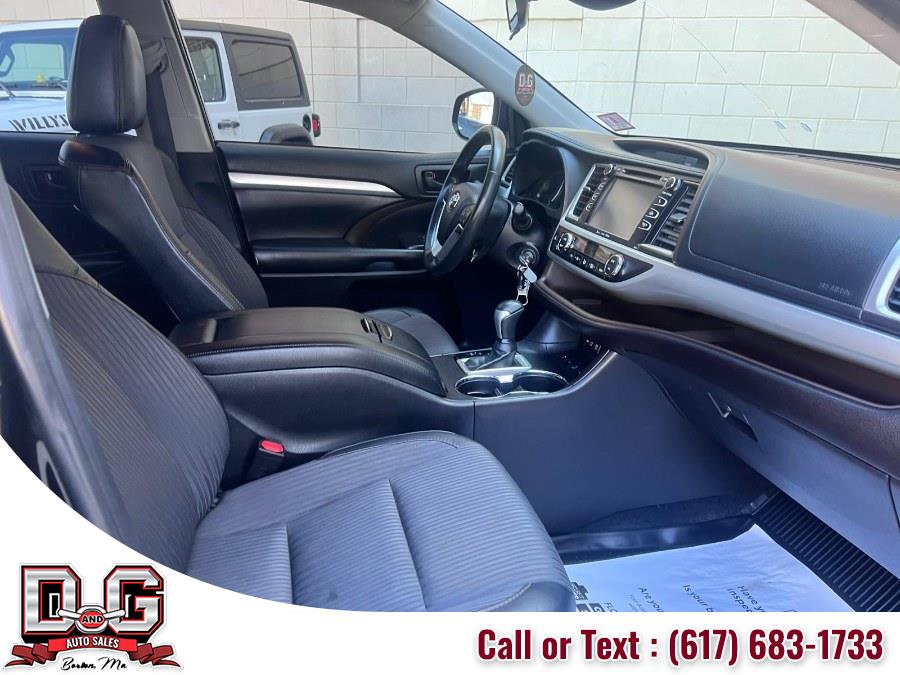2019 Toyota Highlander LE Plus V6 AWD (Natl), available for sale in Watertown, Massachusetts | D&G Auto. Watertown, Massachusetts 2019 Toyota Highlander LE Plus V6 AWD (Natl), available for sale in Watertown, Massachusetts | D&G Auto. Watertown, Massachusetts
