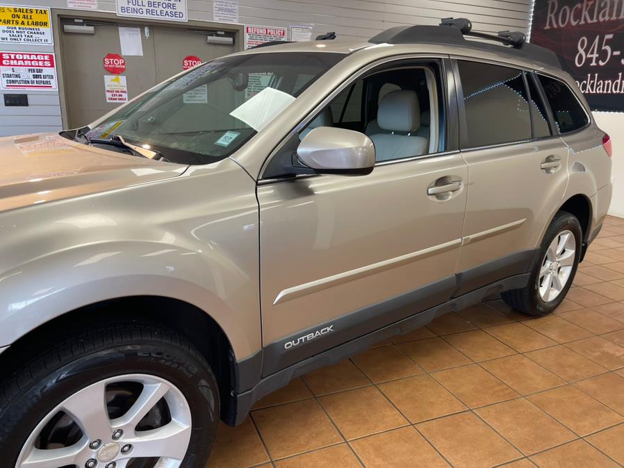 2014 Subaru Outback 4dr Wgn H4 Auto 2.5i Premium, available for sale in Suffern, New York | Rockland Motor Sport. Suffern, New York 2014 Subaru Outback 4dr Wgn H4 Auto 2.5i Premium, available for sale in Suffern, New York | Rockland Motor Sport. Suffern, New York