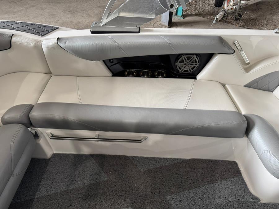 2015 Mastercraft X30 Wake Boat, available for sale in Darien, Wisconsin | Geneva Motor Cars. Darien, Wisconsin 2015 Mastercraft X30 Wake Boat, available for sale in Darien, Wisconsin | Geneva Motor Cars. Darien, Wisconsin