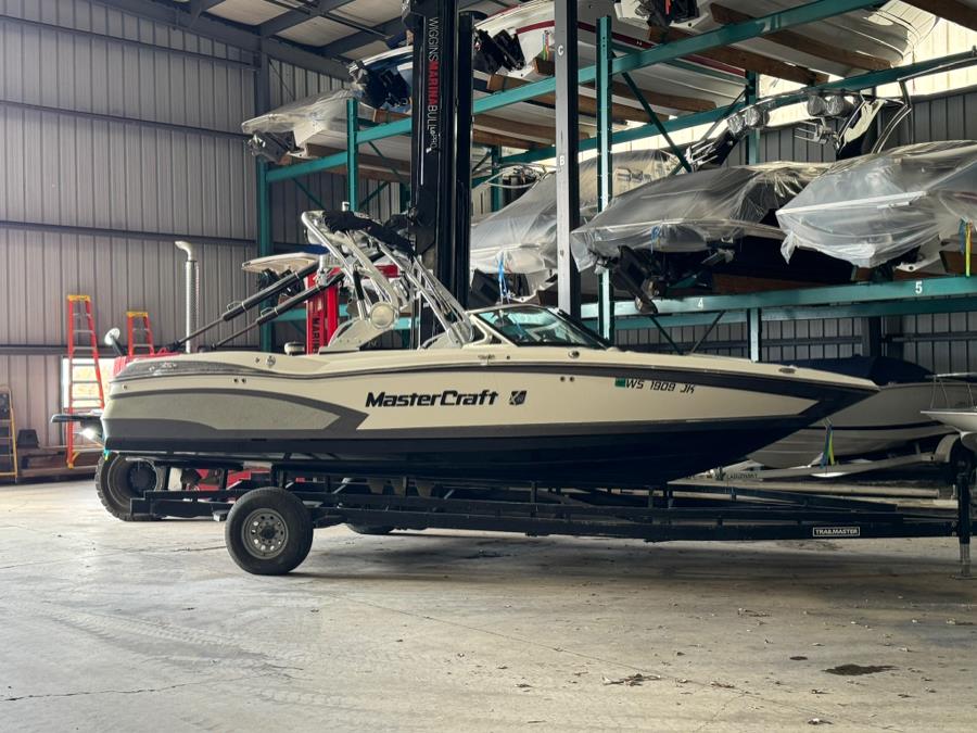 2015 Mastercraft X30 Wake Boat, available for sale in Darien, Wisconsin | Geneva Motor Cars. Darien, Wisconsin 2015 Mastercraft X30 Wake Boat, available for sale in Darien, Wisconsin | Geneva Motor Cars. Darien, Wisconsin
