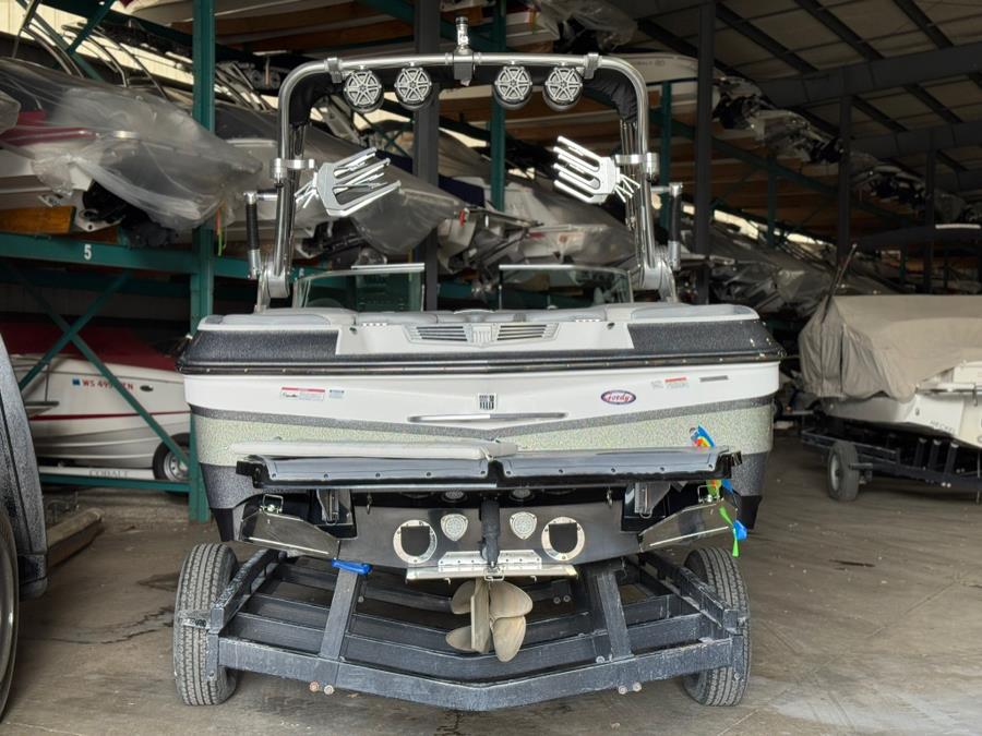 2015 Mastercraft X30 Wake Boat, available for sale in Darien, Wisconsin | Geneva Motor Cars. Darien, Wisconsin 2015 Mastercraft X30 Wake Boat, available for sale in Darien, Wisconsin | Geneva Motor Cars. Darien, Wisconsin