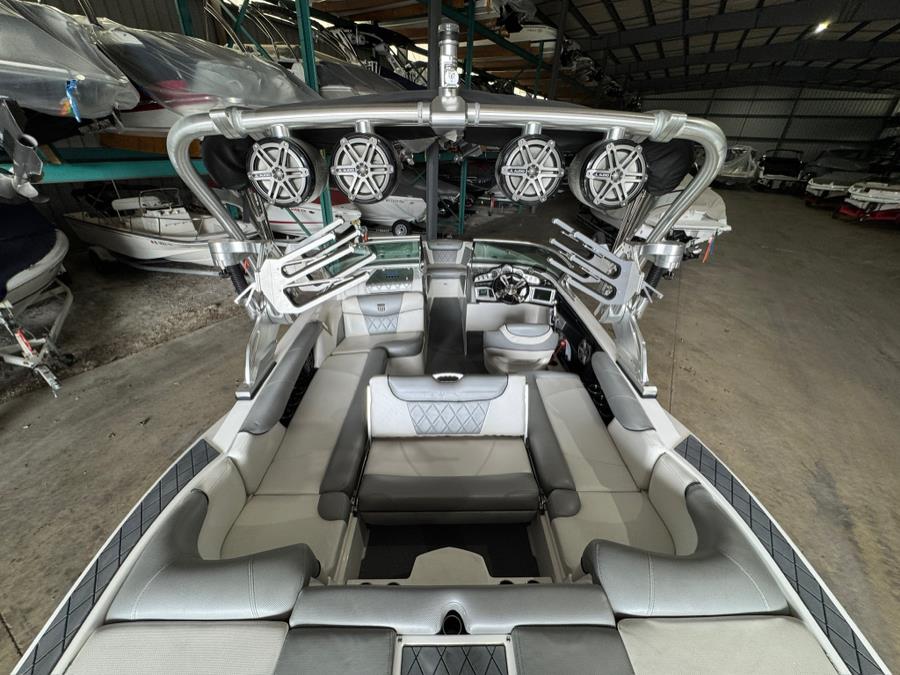 2015 Mastercraft X30 Wake Boat, available for sale in Darien, Wisconsin | Geneva Motor Cars. Darien, Wisconsin 2015 Mastercraft X30 Wake Boat, available for sale in Darien, Wisconsin | Geneva Motor Cars. Darien, Wisconsin