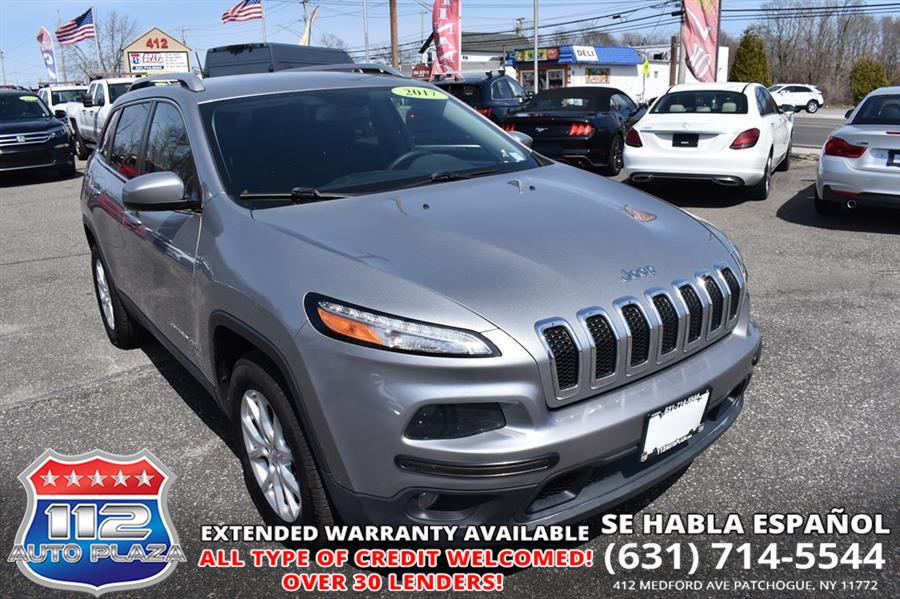 Used 2017 Jeep Cherokee in Patchogue, New York | 112 Auto Plaza. Patchogue, New York