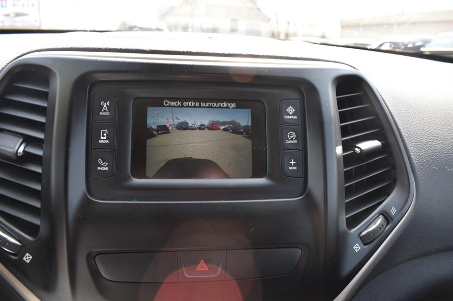 2017 Jeep Cherokee LATITUDE, available for sale in Patchogue, New York | 112 Auto Plaza. Patchogue, New York 2017 Jeep Cherokee LATITUDE, available for sale in Patchogue, New York | 112 Auto Plaza. Patchogue, New York