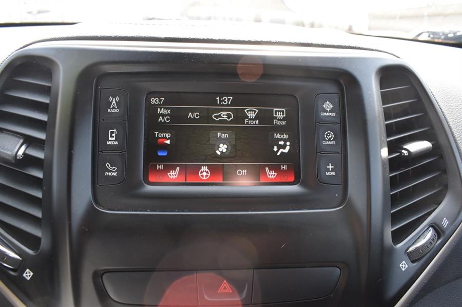 2017 Jeep Cherokee LATITUDE, available for sale in Patchogue, New York | 112 Auto Plaza. Patchogue, New York 2017 Jeep Cherokee LATITUDE, available for sale in Patchogue, New York | 112 Auto Plaza. Patchogue, New York