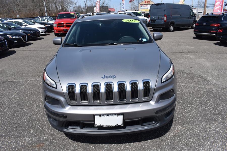 2017 Jeep Cherokee LATITUDE, available for sale in Patchogue, New York | 112 Auto Plaza. Patchogue, New York 2017 Jeep Cherokee LATITUDE, available for sale in Patchogue, New York | 112 Auto Plaza. Patchogue, New York