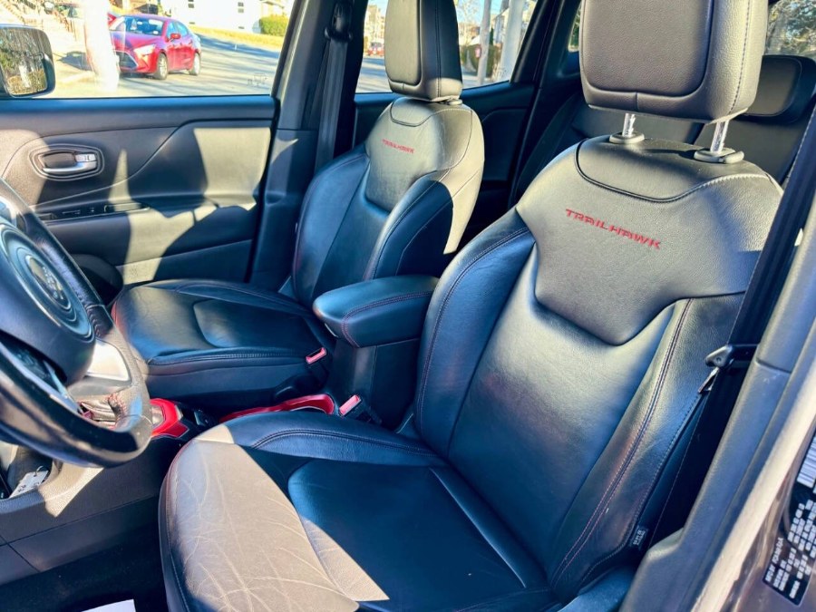 2016 Jeep Renegade Trailhawk 4x4 4dr SUV, available for sale in Salem, Massachusetts | Dave Franks Auto Sales. Salem, Massachusetts 2016 Jeep Renegade Trailhawk 4x4 4dr SUV, available for sale in Salem, Massachusetts | Dave Franks Auto Sales. Salem, Massachusetts