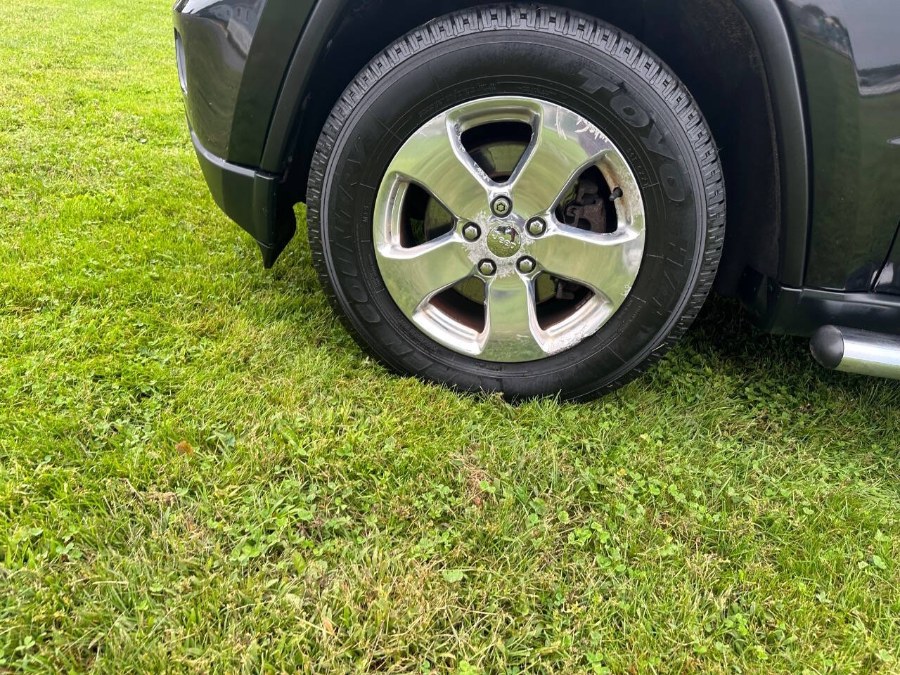 2013 Jeep Grand Cherokee 4WD 4dr Limited, available for sale in Salem, Massachusetts | Dave Franks Auto Sales. Salem, Massachusetts 2013 Jeep Grand Cherokee 4WD 4dr Limited, available for sale in Salem, Massachusetts | Dave Franks Auto Sales. Salem, Massachusetts