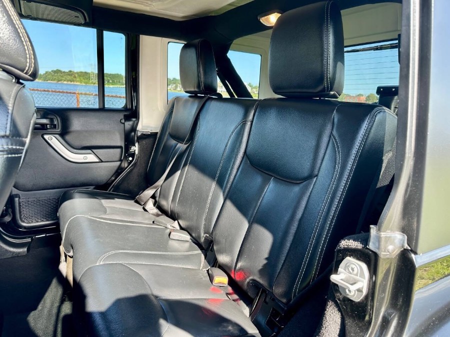 2015 Jeep Wrangler Unlimited 4WD 4dr Sahara, available for sale in Salem, Massachusetts | Dave Franks Auto Sales. Salem, Massachusetts 2015 Jeep Wrangler Unlimited 4WD 4dr Sahara, available for sale in Salem, Massachusetts | Dave Franks Auto Sales. Salem, Massachusetts