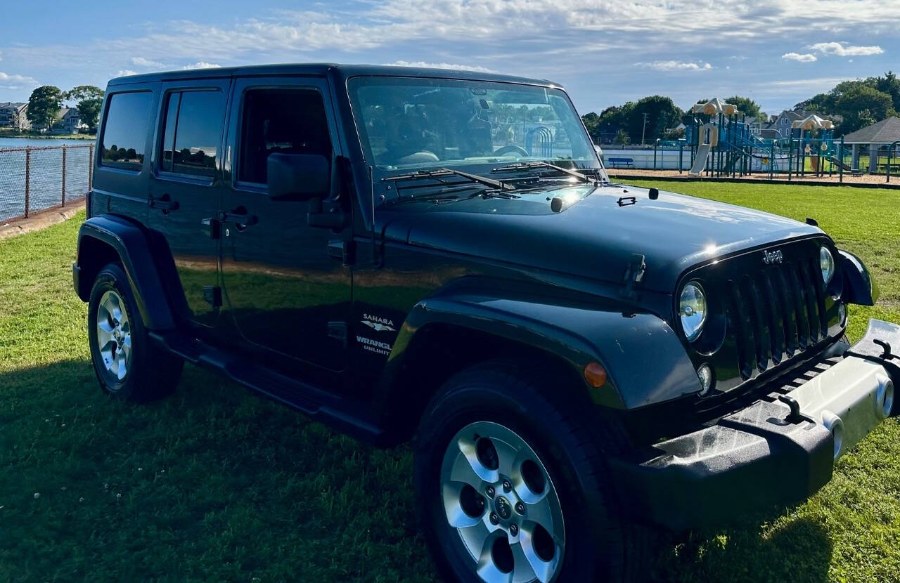 2015 Jeep Wrangler Unlimited 4WD 4dr Sahara, available for sale in Salem, Massachusetts | Dave Franks Auto Sales. Salem, Massachusetts 2015 Jeep Wrangler Unlimited 4WD 4dr Sahara, available for sale in Salem, Massachusetts | Dave Franks Auto Sales. Salem, Massachusetts