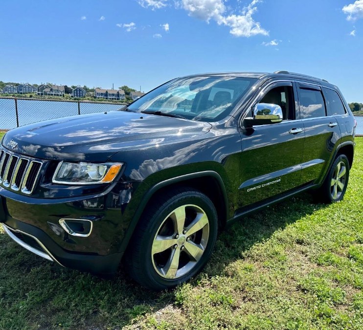 Used 2015 Jeep Grand Cherokee in Salem, Massachusetts | Dave Franks Auto Sales. Salem, Massachusetts