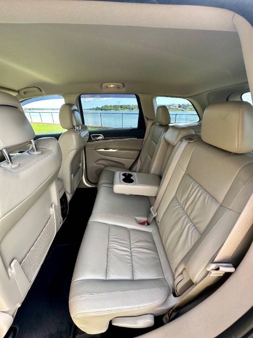 2015 Jeep Grand Cherokee 4WD 4dr Limited, available for sale in Salem, Massachusetts | Dave Franks Auto Sales. Salem, Massachusetts 2015 Jeep Grand Cherokee 4WD 4dr Limited, available for sale in Salem, Massachusetts | Dave Franks Auto Sales. Salem, Massachusetts