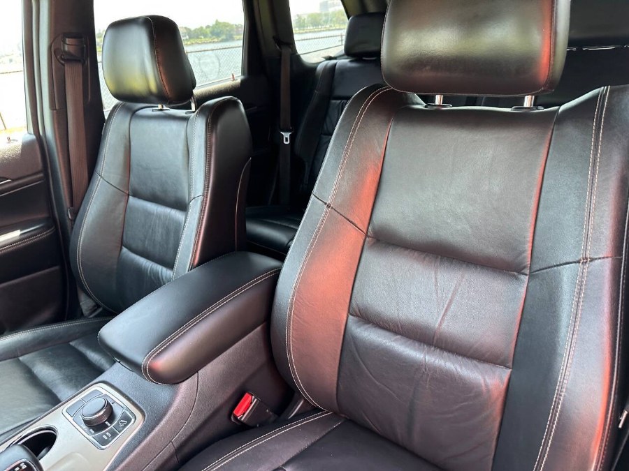 2015 Jeep Grand Cherokee 4WD 4dr Limited, available for sale in Salem, Massachusetts | Dave Franks Auto Sales. Salem, Massachusetts 2015 Jeep Grand Cherokee 4WD 4dr Limited, available for sale in Salem, Massachusetts | Dave Franks Auto Sales. Salem, Massachusetts