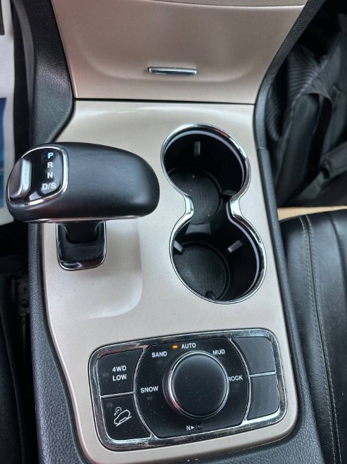 2015 Jeep Grand Cherokee 4WD 4dr Limited, available for sale in Salem, Massachusetts | Dave Franks Auto Sales. Salem, Massachusetts 2015 Jeep Grand Cherokee 4WD 4dr Limited, available for sale in Salem, Massachusetts | Dave Franks Auto Sales. Salem, Massachusetts