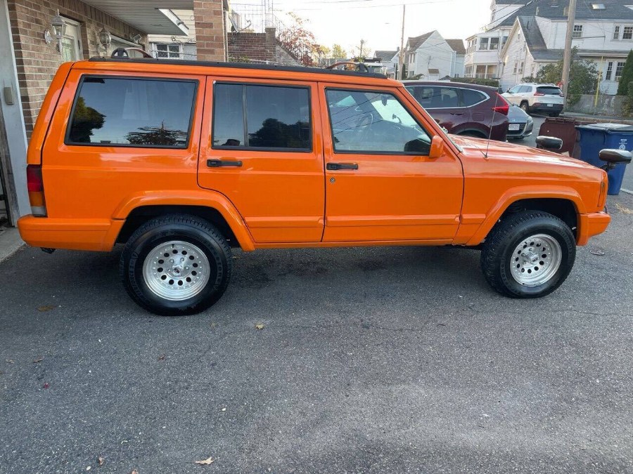 1998 Jeep Cherokee 4dr Sport 4WD, available for sale in Salem, Massachusetts | Dave Franks Auto Sales. Salem, Massachusetts 1998 Jeep Cherokee 4dr Sport 4WD, available for sale in Salem, Massachusetts | Dave Franks Auto Sales. Salem, Massachusetts