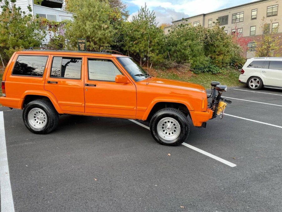 1998 Jeep Cherokee 4dr Sport 4WD, available for sale in Salem, Massachusetts | Dave Franks Auto Sales. Salem, Massachusetts 1998 Jeep Cherokee 4dr Sport 4WD, available for sale in Salem, Massachusetts | Dave Franks Auto Sales. Salem, Massachusetts