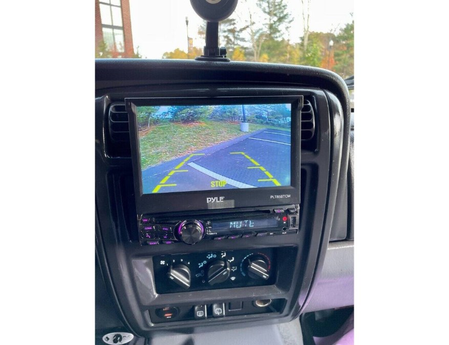 1998 Jeep Cherokee 4dr Sport 4WD, available for sale in Salem, Massachusetts | Dave Franks Auto Sales. Salem, Massachusetts 1998 Jeep Cherokee 4dr Sport 4WD, available for sale in Salem, Massachusetts | Dave Franks Auto Sales. Salem, Massachusetts