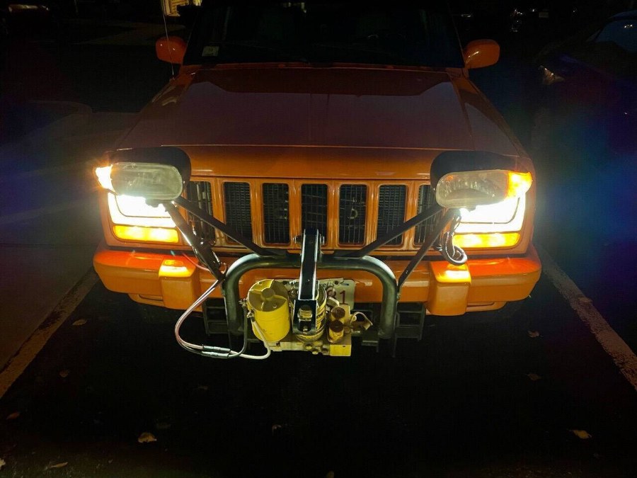 1998 Jeep Cherokee 4dr Sport 4WD, available for sale in Salem, Massachusetts | Dave Franks Auto Sales. Salem, Massachusetts 1998 Jeep Cherokee 4dr Sport 4WD, available for sale in Salem, Massachusetts | Dave Franks Auto Sales. Salem, Massachusetts