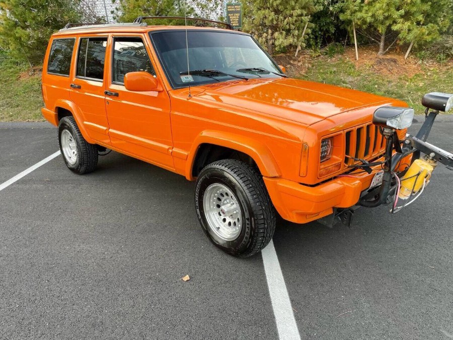 1998 Jeep Cherokee 4dr Sport 4WD, available for sale in Salem, Massachusetts | Dave Franks Auto Sales. Salem, Massachusetts 1998 Jeep Cherokee 4dr Sport 4WD, available for sale in Salem, Massachusetts | Dave Franks Auto Sales. Salem, Massachusetts