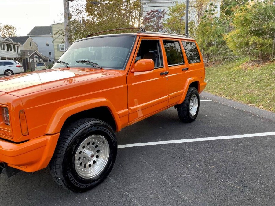 1998 Jeep Cherokee 4dr Sport 4WD, available for sale in Salem, Massachusetts | Dave Franks Auto Sales. Salem, Massachusetts 1998 Jeep Cherokee 4dr Sport 4WD, available for sale in Salem, Massachusetts | Dave Franks Auto Sales. Salem, Massachusetts